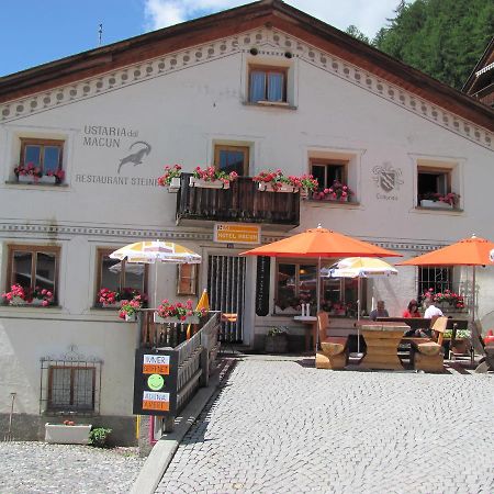 Ferienwohnung Caviezel Tschlin Buitenkant foto