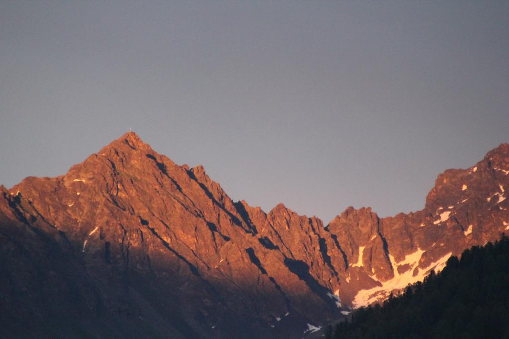 Ferienwohnung Caviezel Tschlin Buitenkant foto